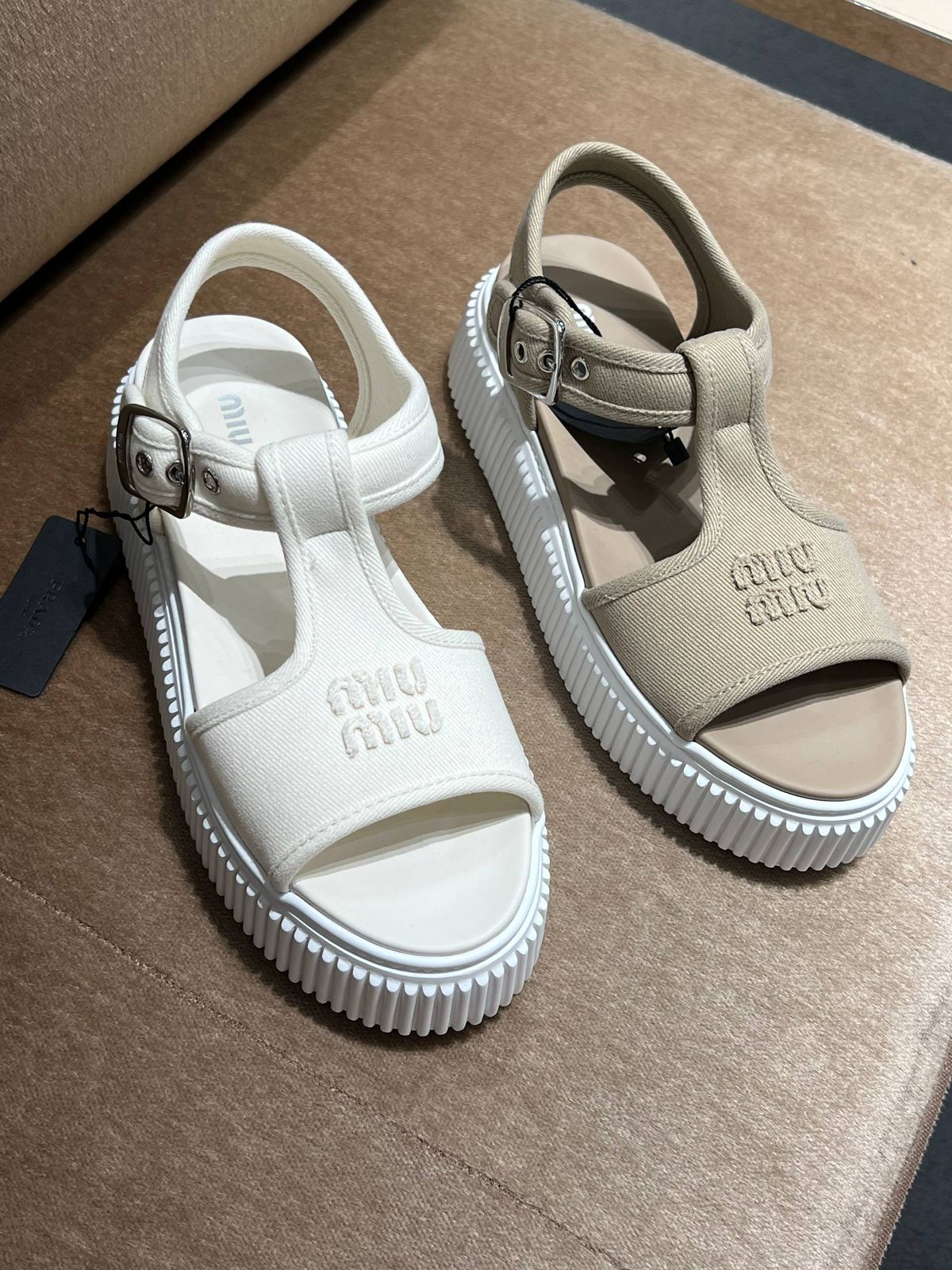 Canvas sandals with logo