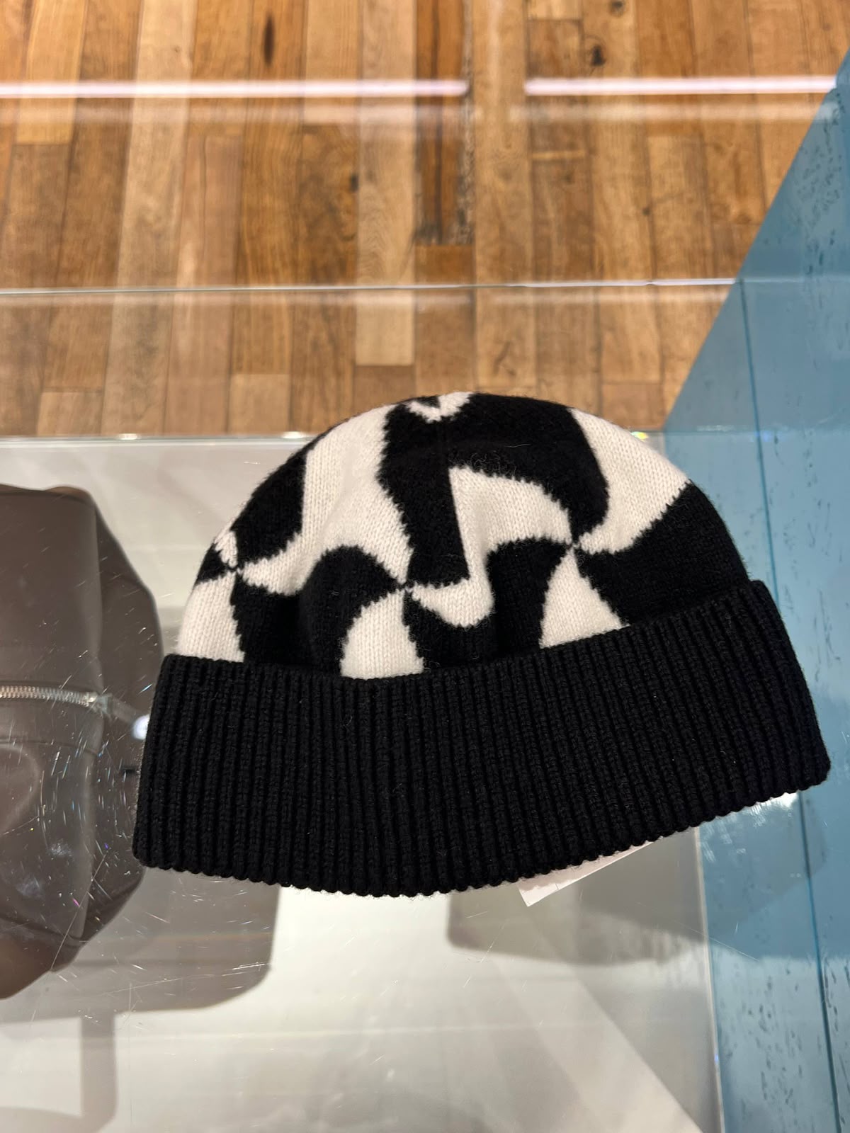 Intarsia-knit beanie