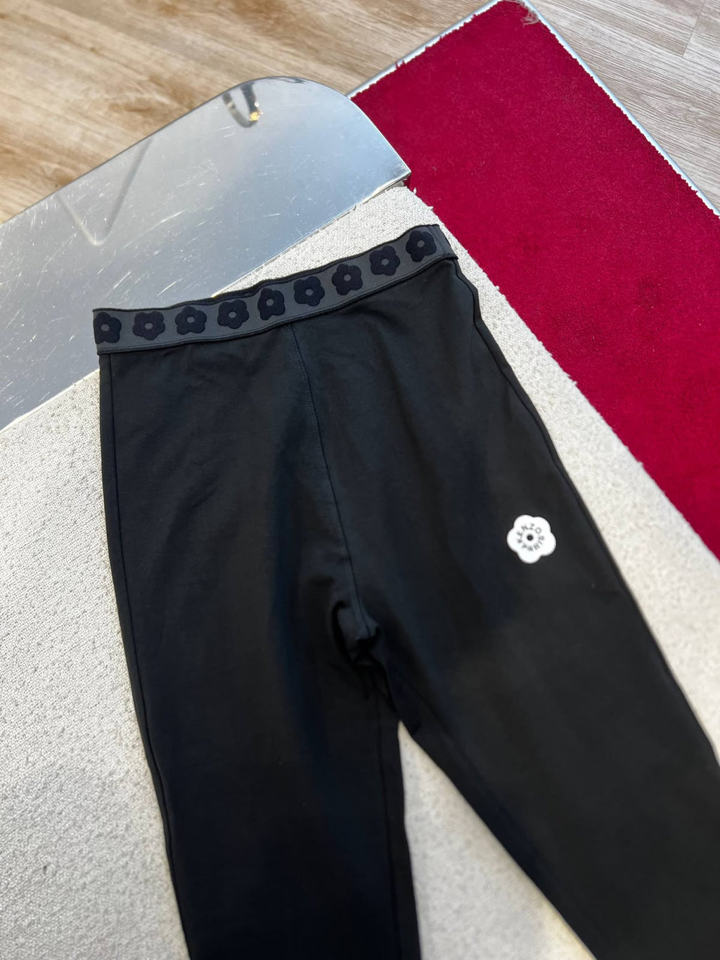 Paris Flower Logo Leggings