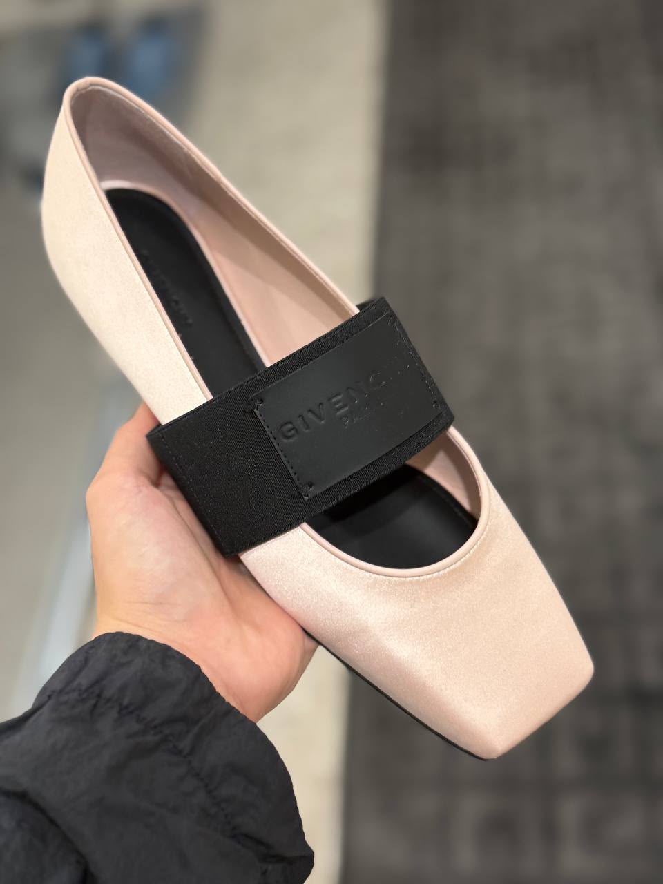 Elastic Band Patent Leather Ballerina Flats