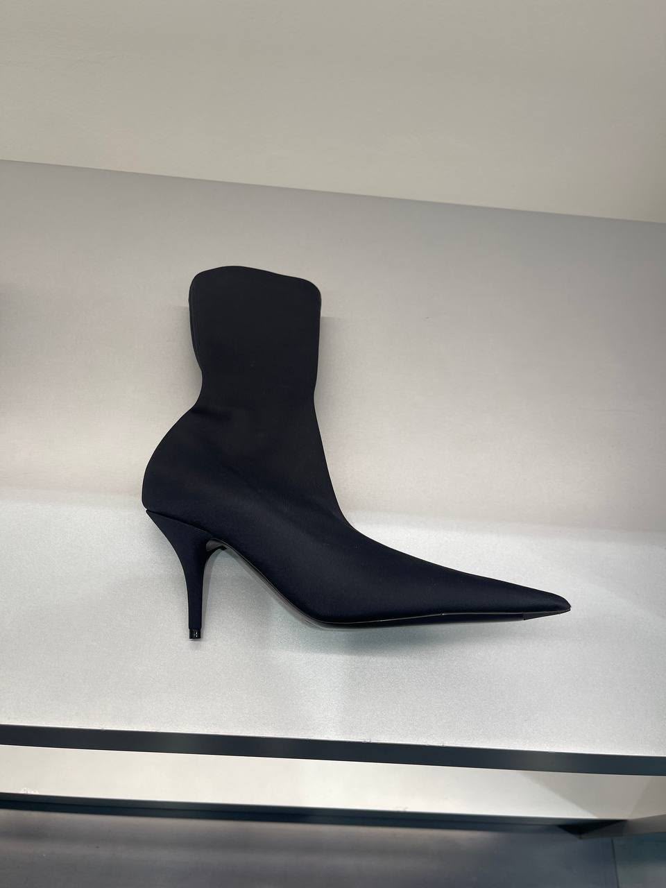 Knife Bootie