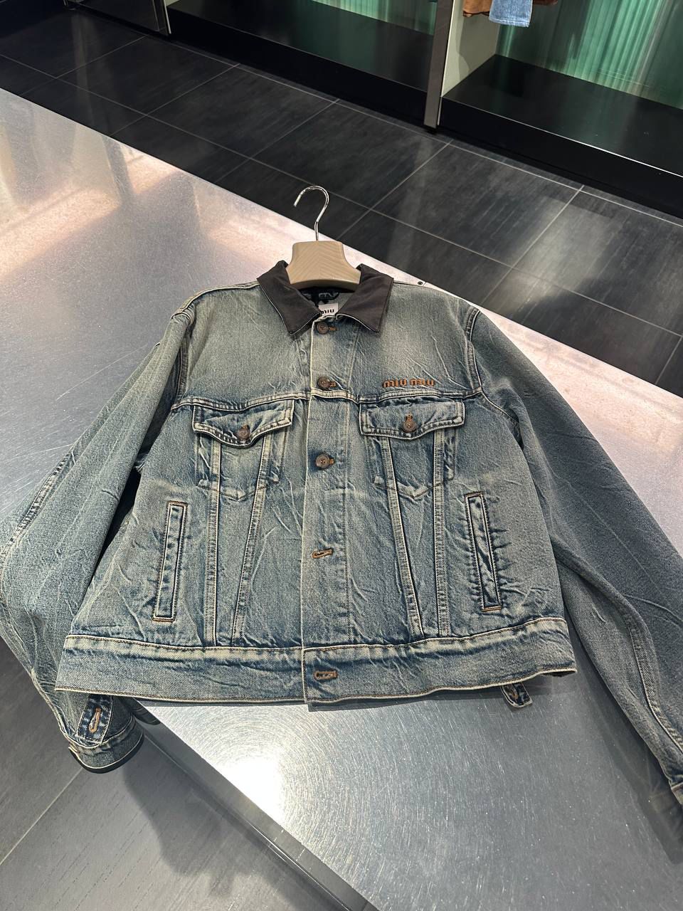 Denim jacket with contrasting collar