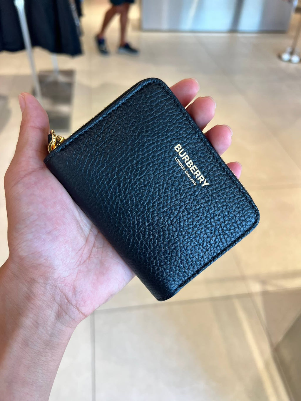 Grainy Leather Zip Card Case
