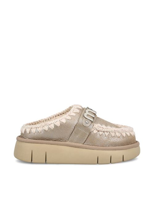 Sabot realizzati in pelle