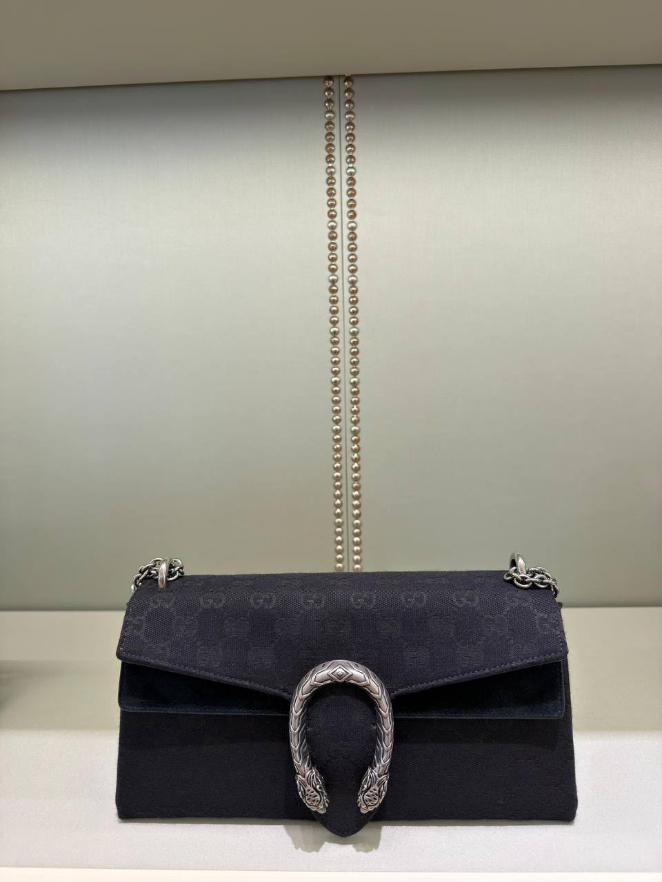 Dionysus GG Supreme shoulder bag