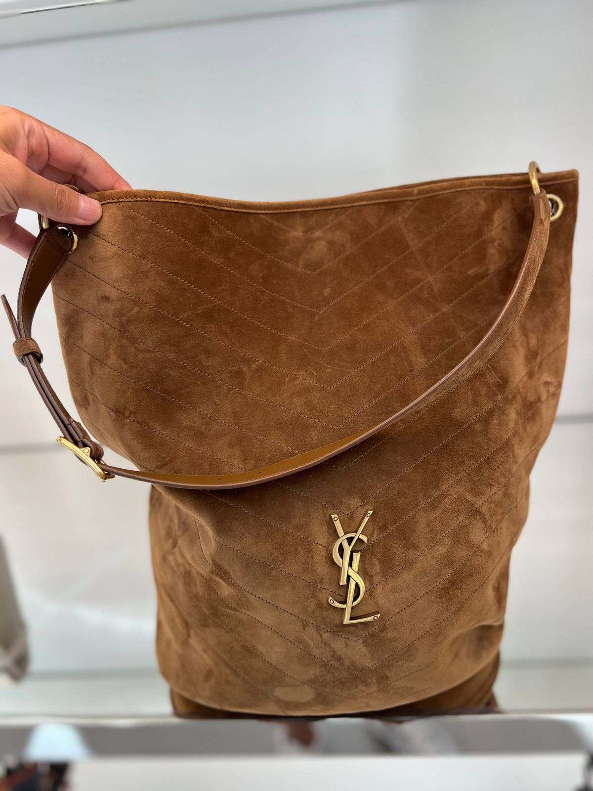 Le 5 à 7 Supple Hobo Bag in Suede