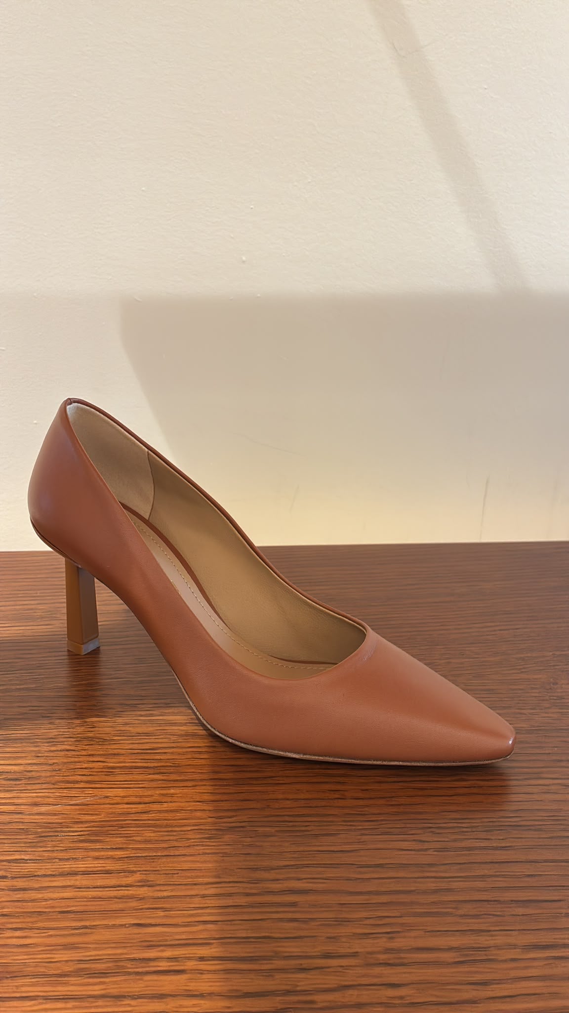 Pointed-Toe Leather Pump