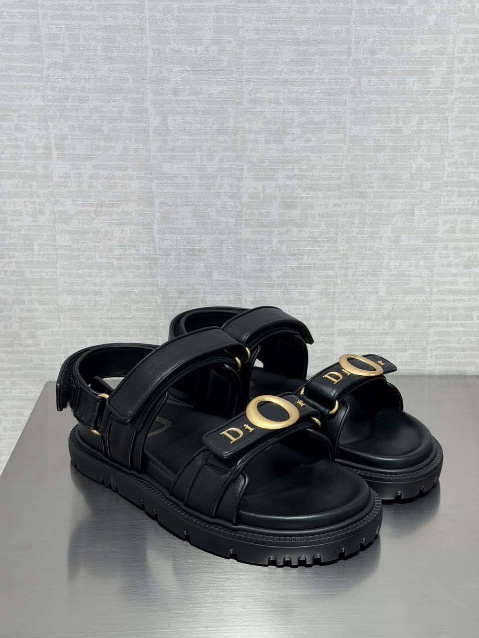 Act Sandal