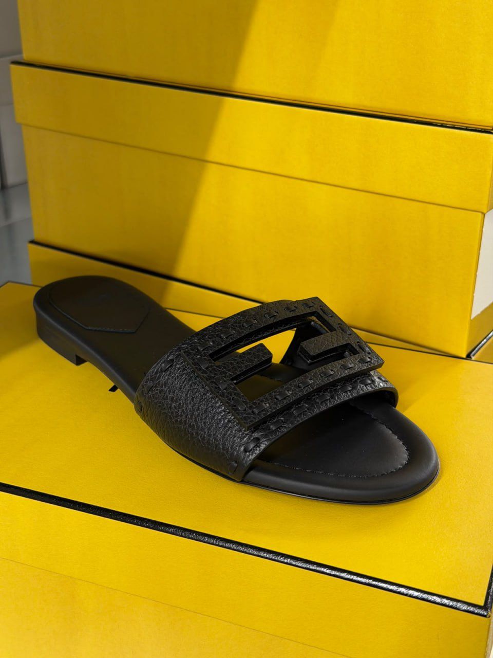O'Lock Slide Sandals