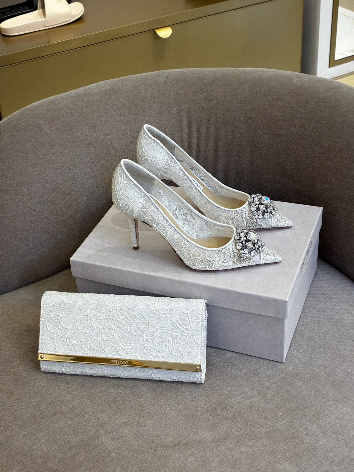 Bing 100 Pumps and Sweetie Clutch
