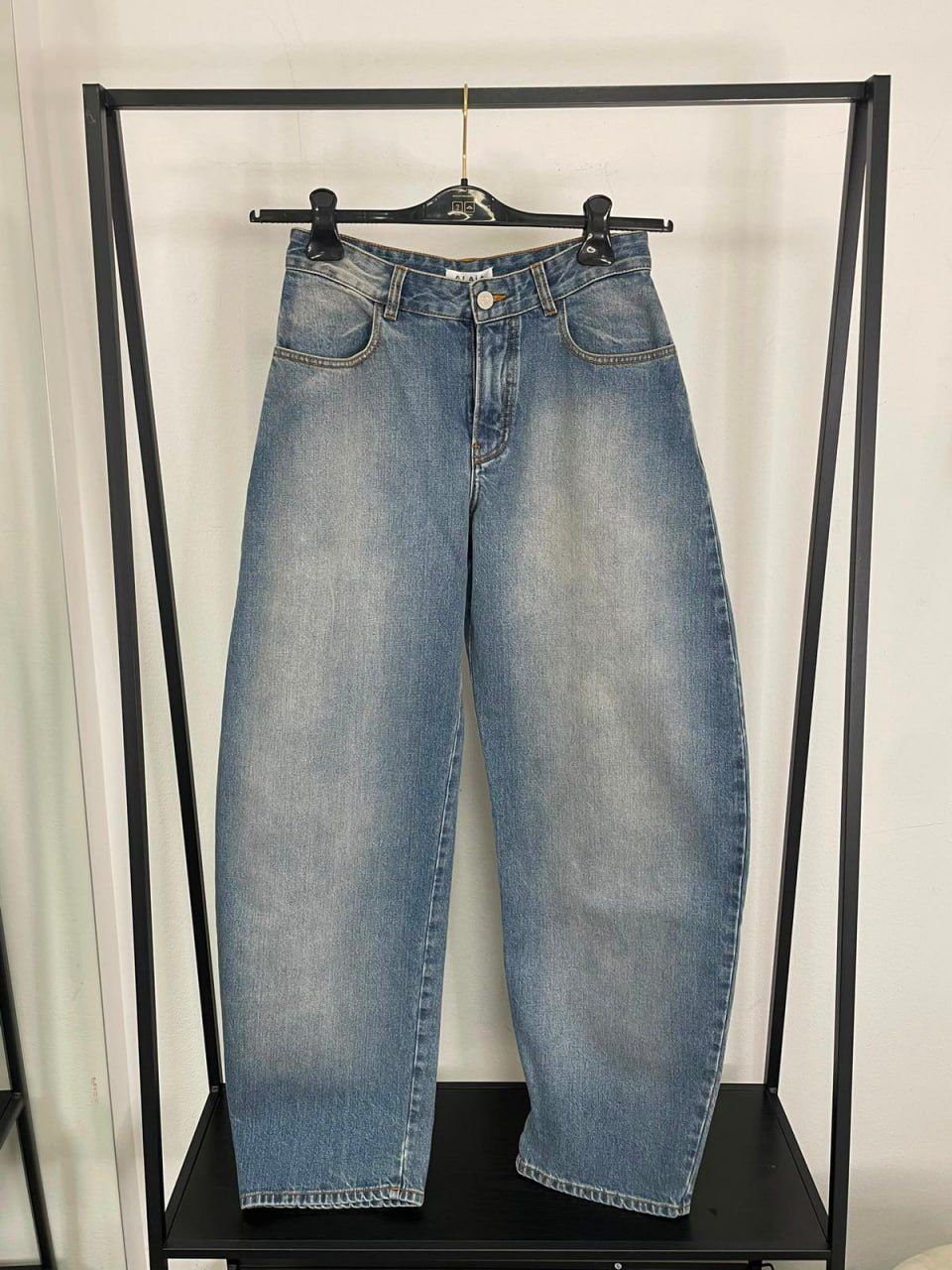Barrel Leg Jeans
