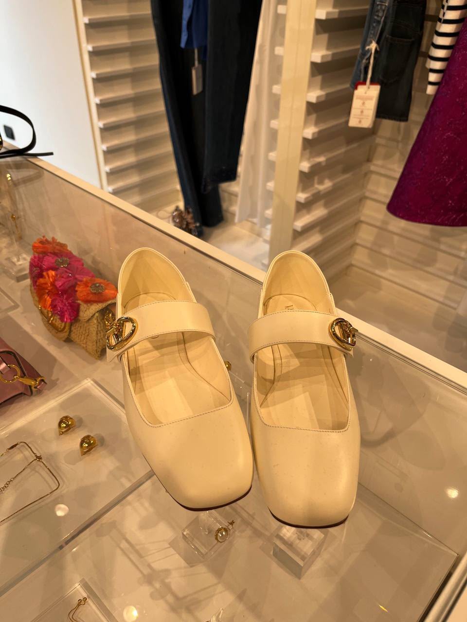 Garavani VLogo Signature Mary Jane Pump