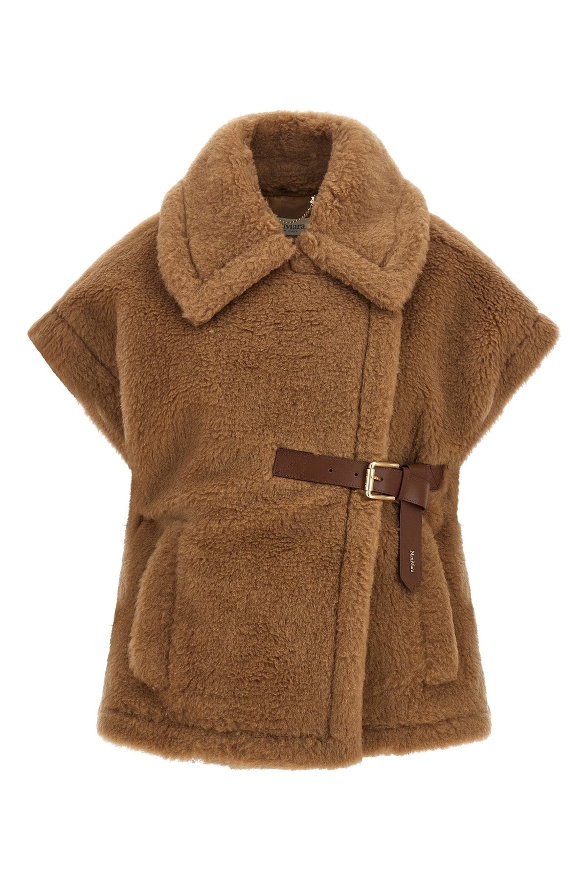'New Abavo' cape