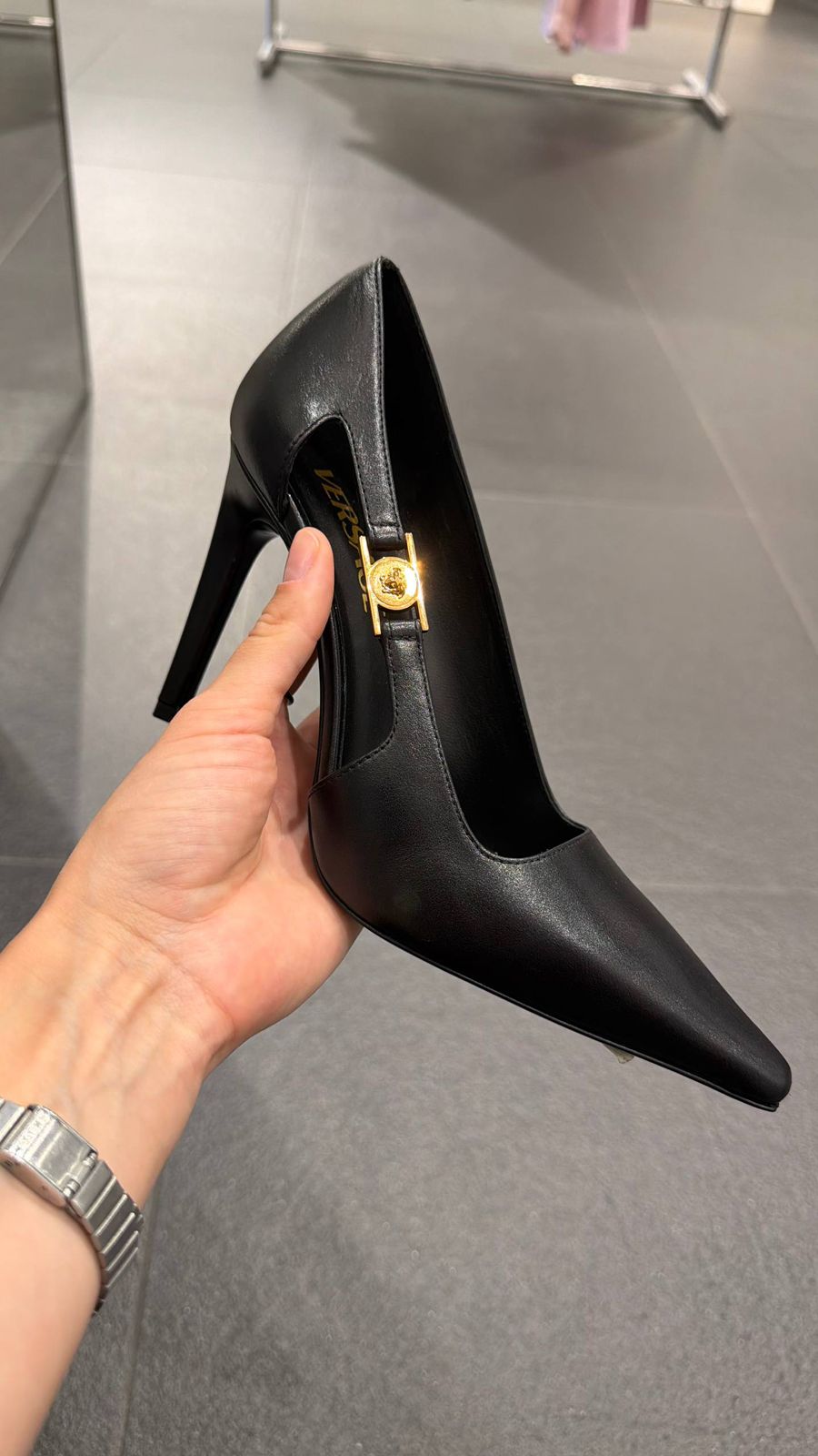 Medusa '95 Pointed Toe Pumps