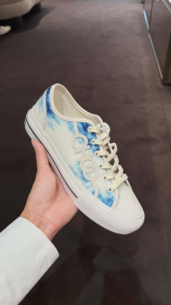 Gancini Canvas Low-Top Sneakers