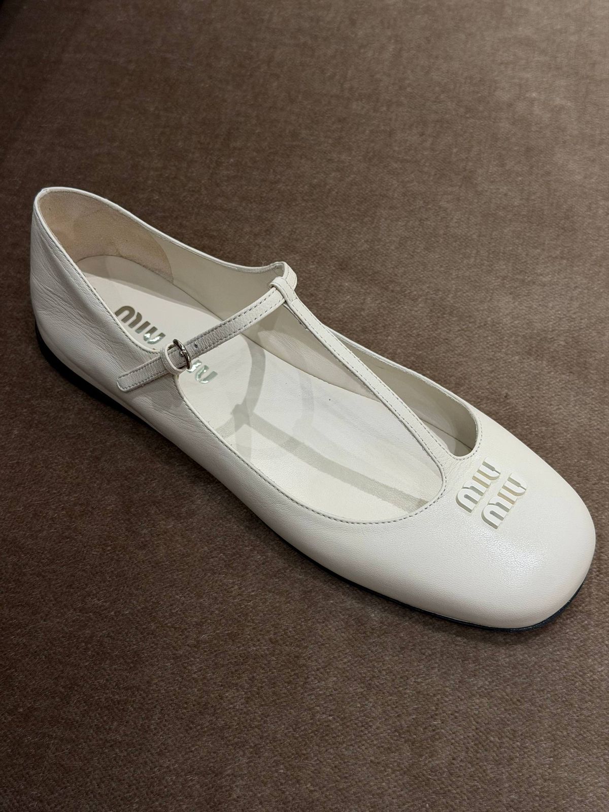 Leather ballet flats