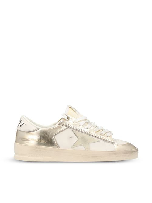 Sneakers realizzate in pelle