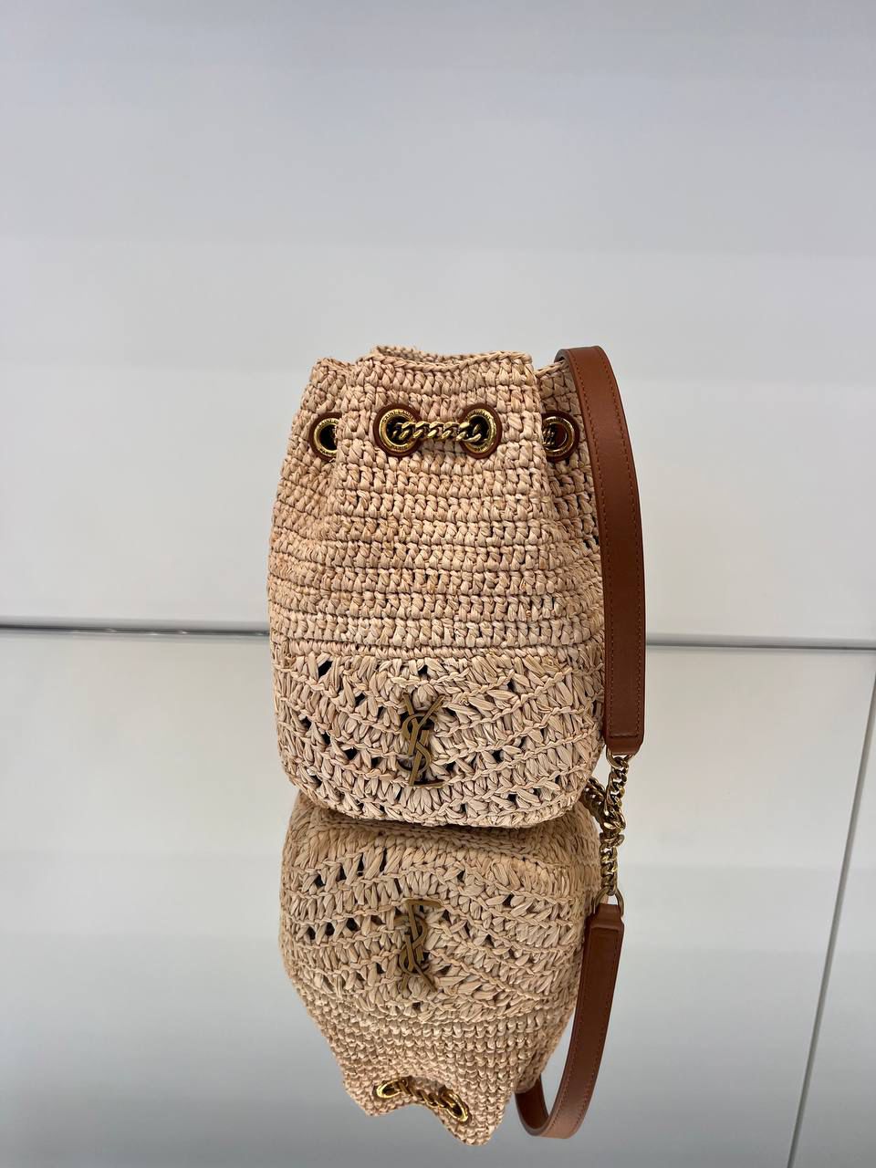 Jamie Bucket Bag in Raffia and Leather