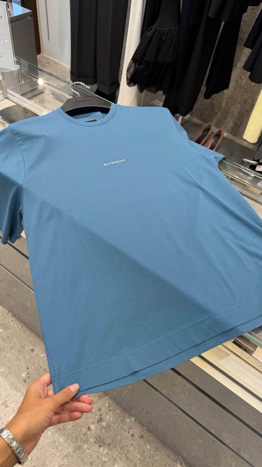 Essential Logo T-Shirt
