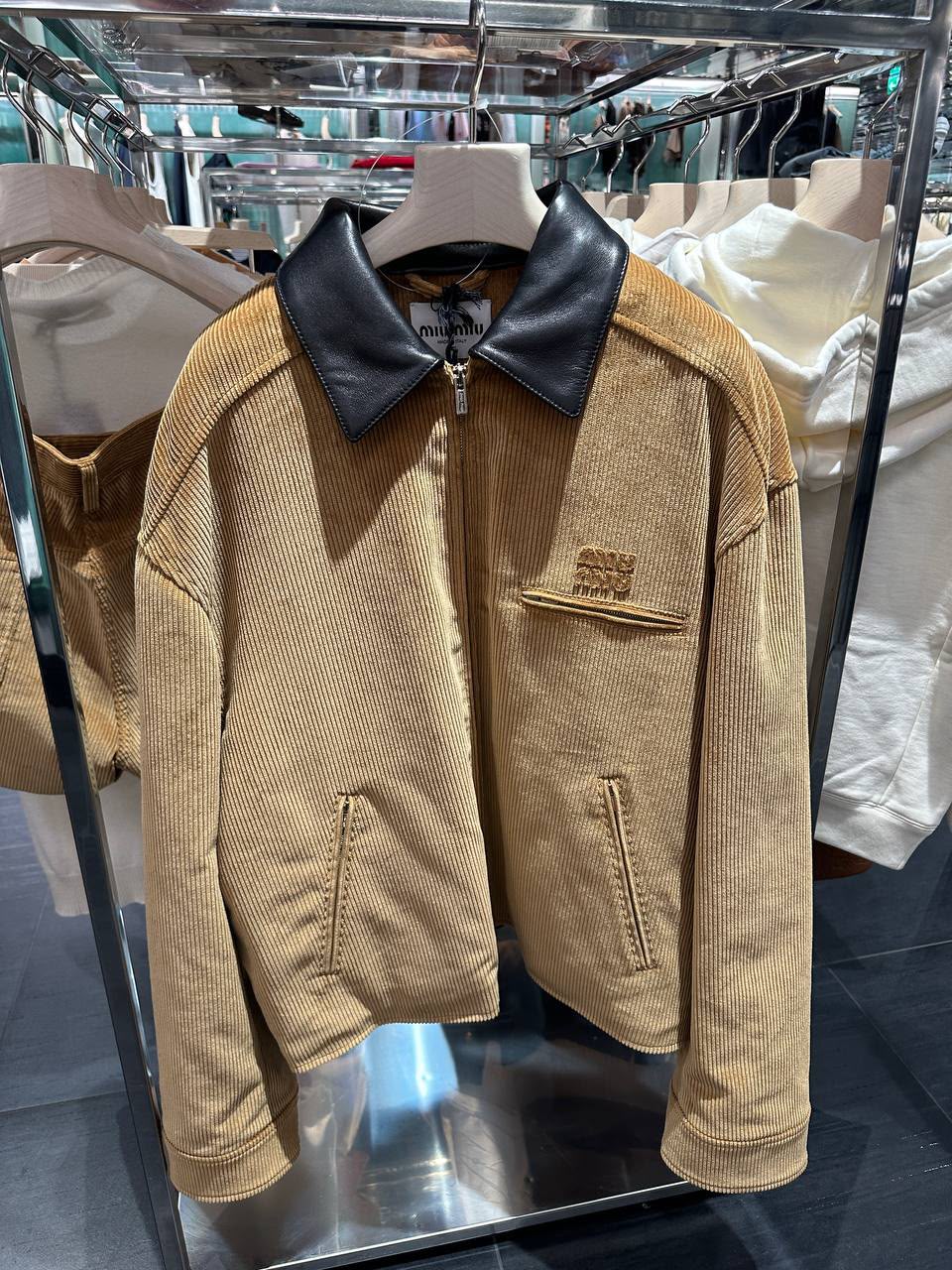 Corduroy jacket with leather collar