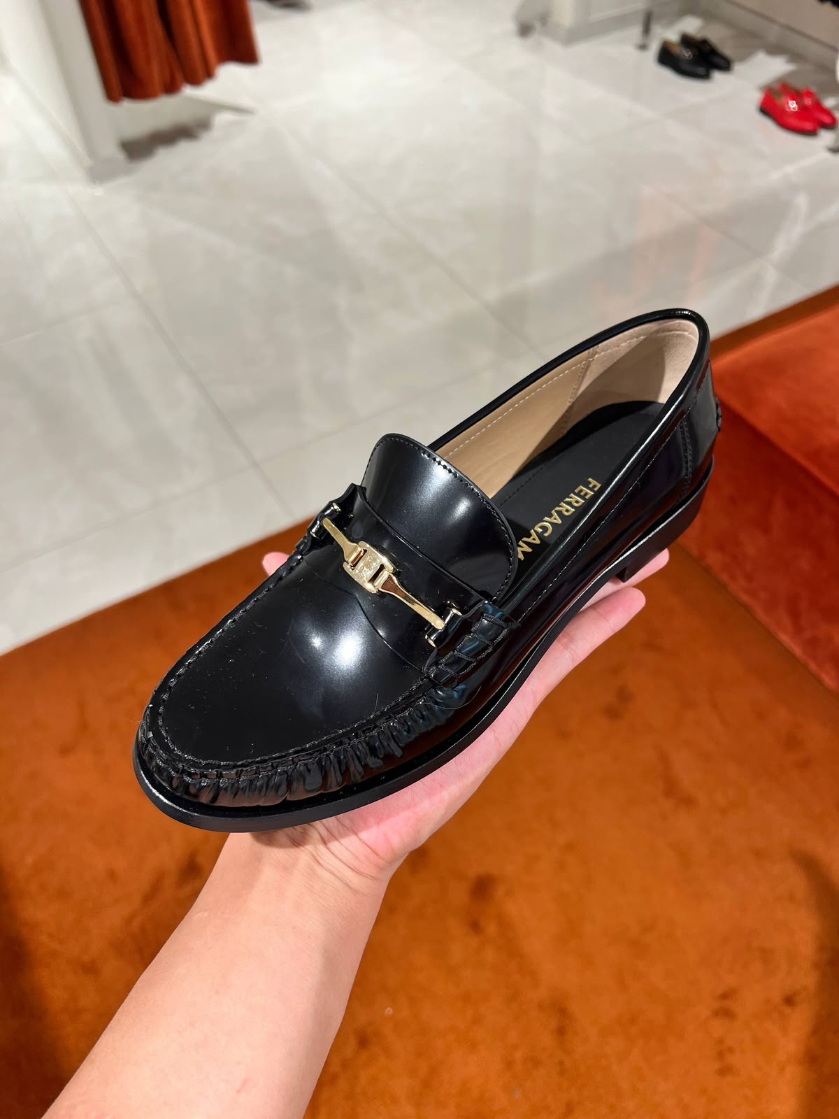 Ferragamo Gancini Loafer