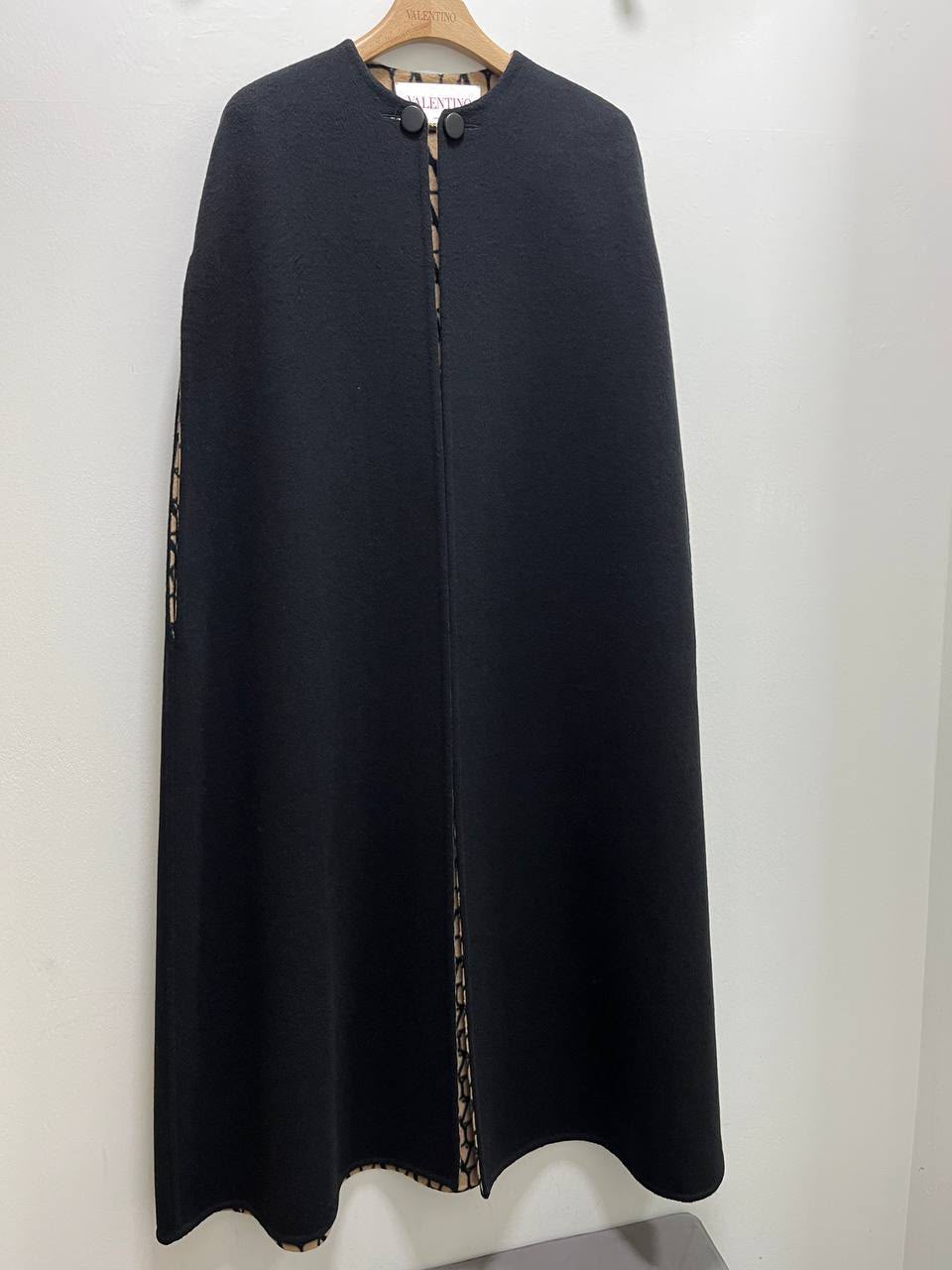 VLogo Signature Wool and Cashmere Cape