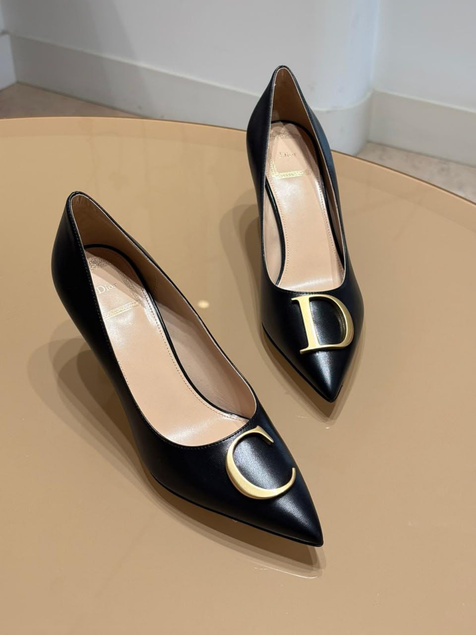 30 Montaigne Pump