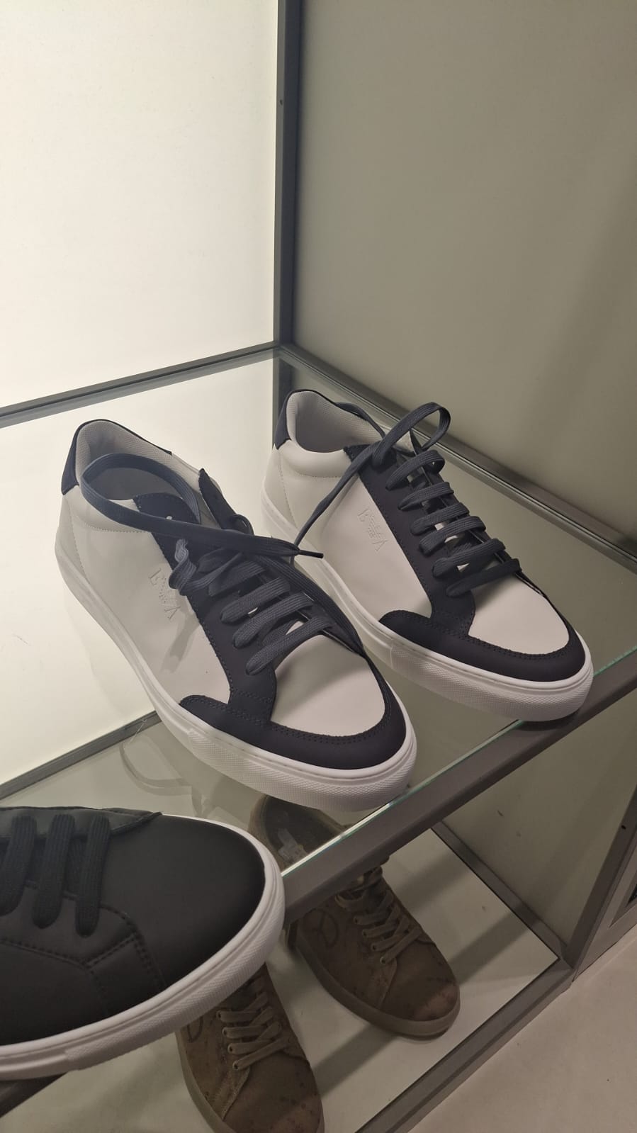 Logo-Print Low-Top Sneakers