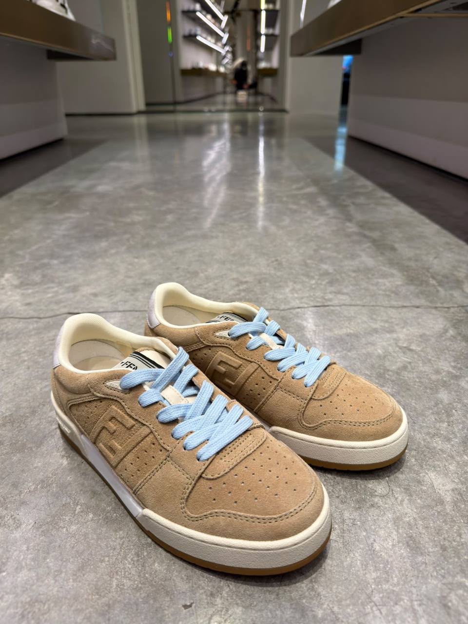 Match Sneakers