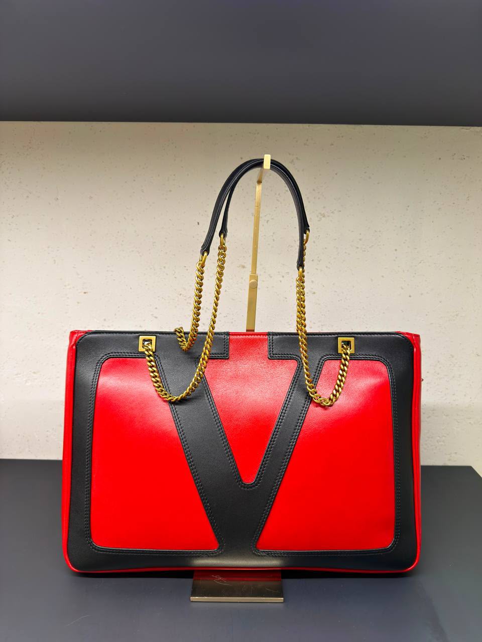 Garavani VLogo Signature Tote Bag