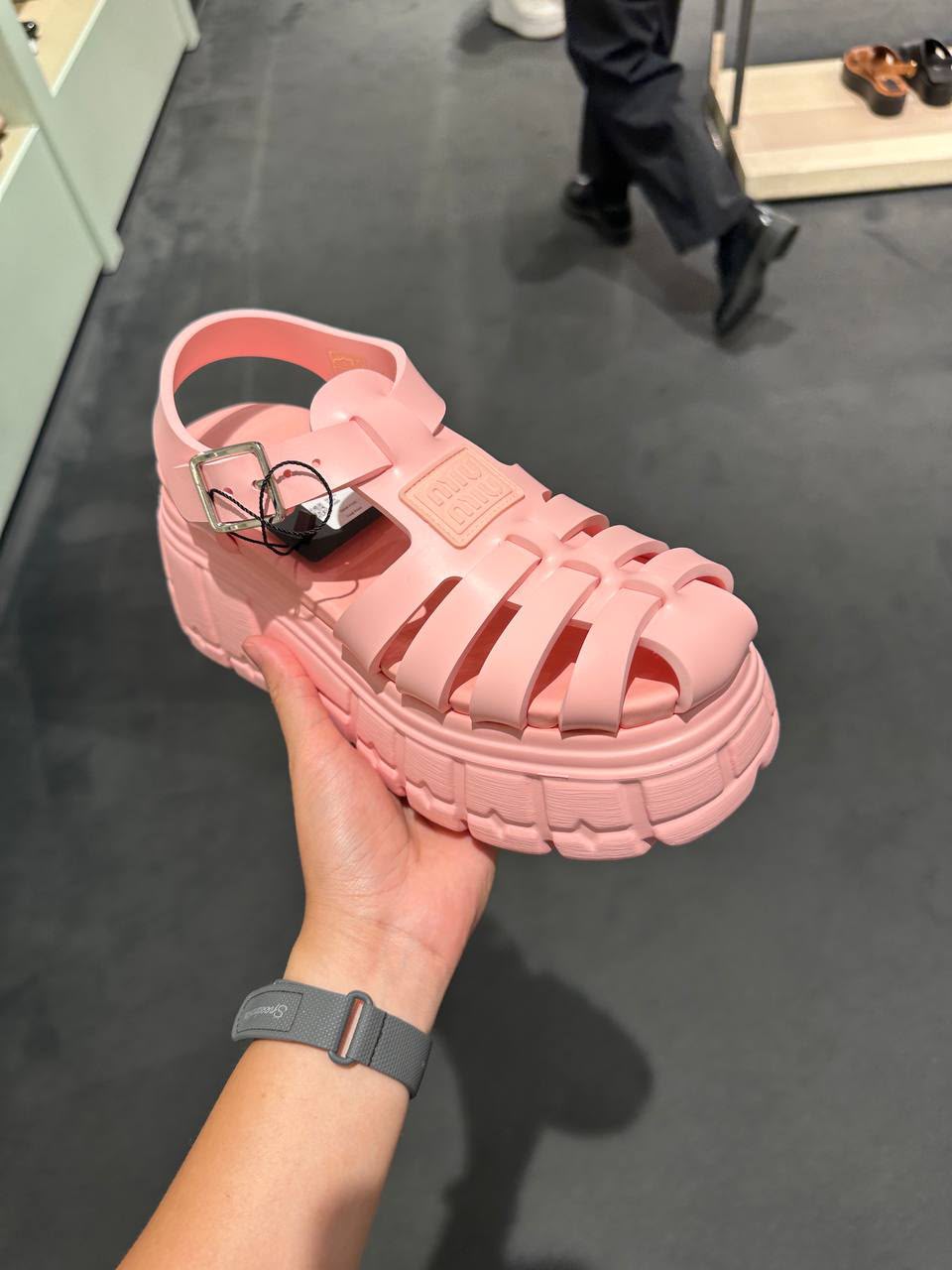 Rubber platform sandals
