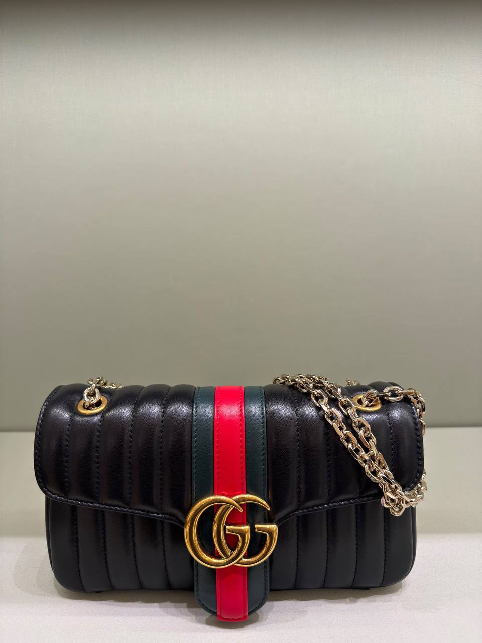 GG Marmont Small Shoulder Bag