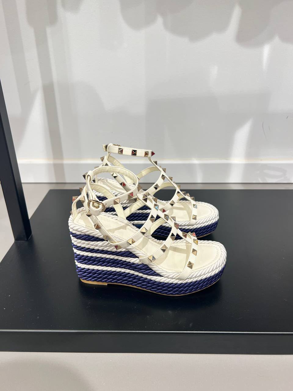 Garavani Rockstud Rope Wedge Sandals