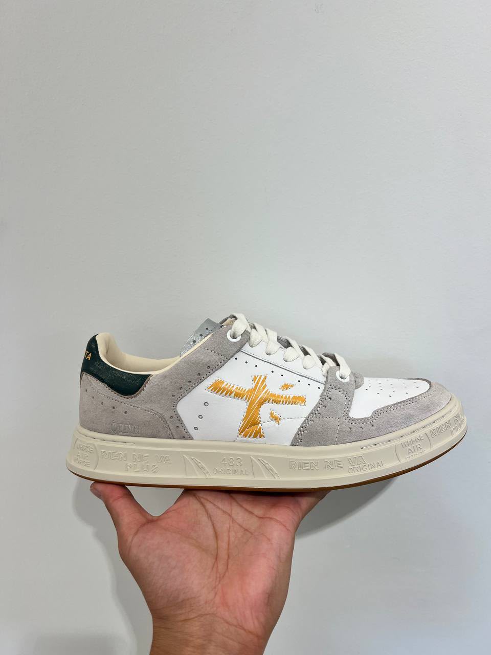 Quinn Sneakers