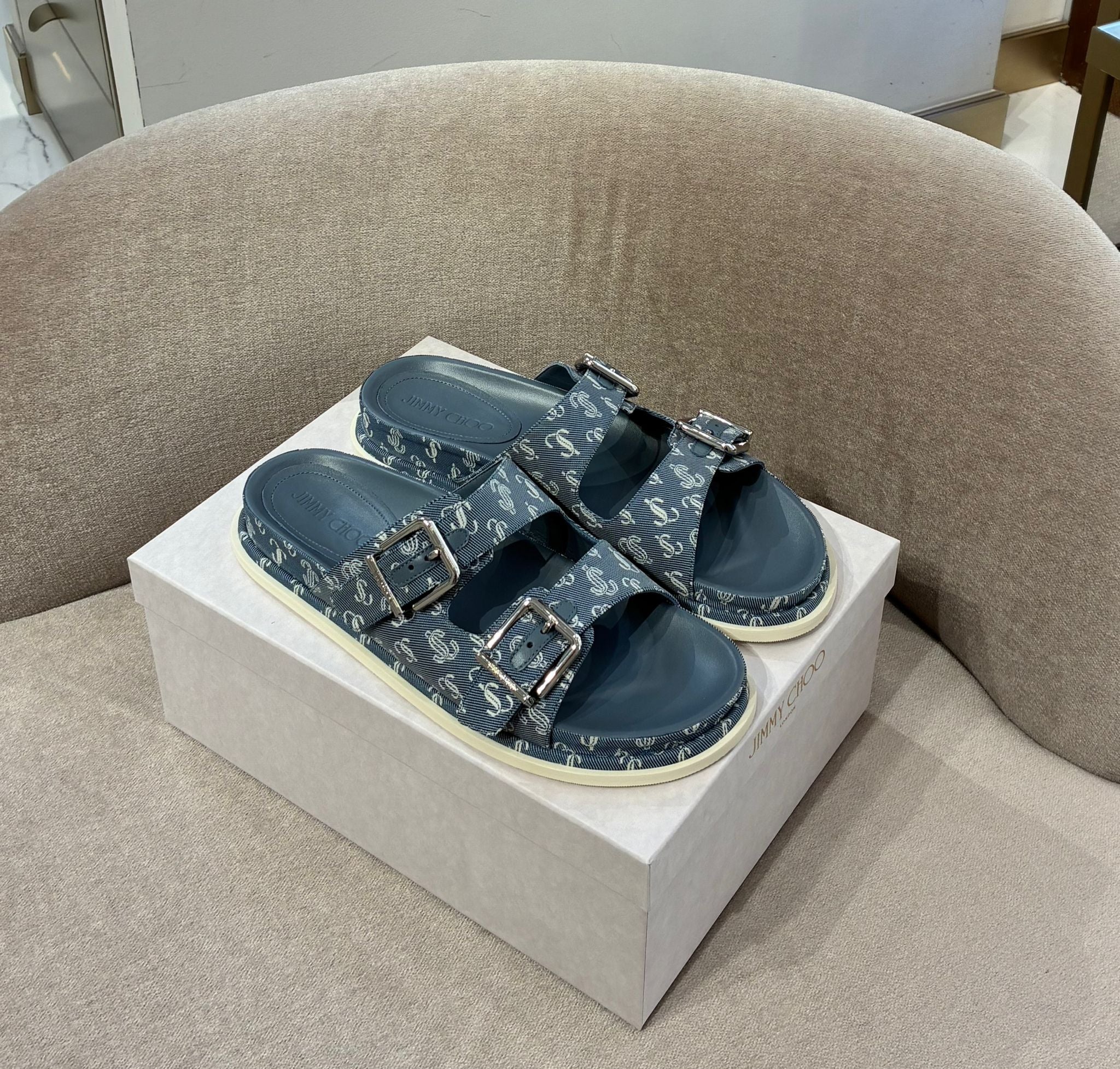 Fara Flat Sandals