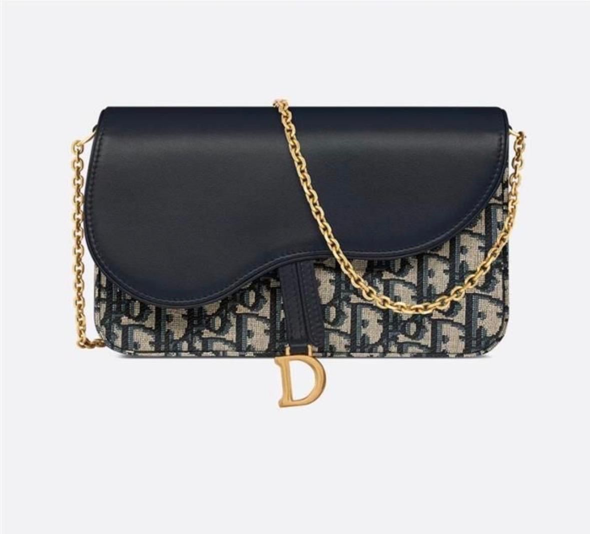 Saddle Wallet with Chain