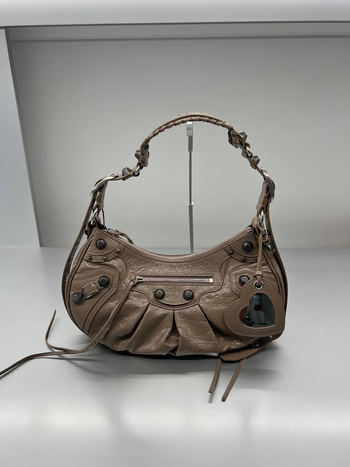 Le Cagole Shoulder Bag