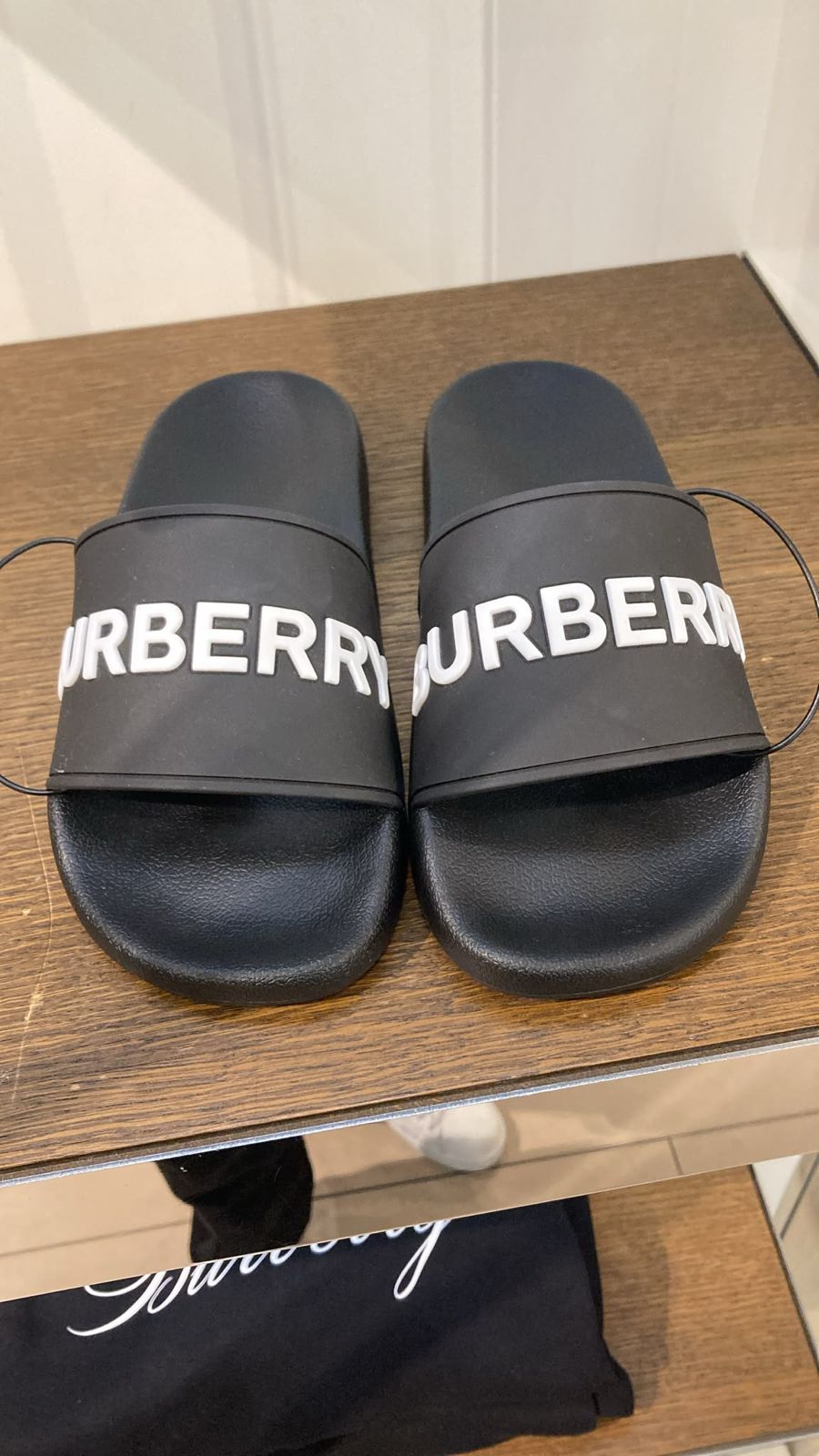 Logo Detail Rubber Slides