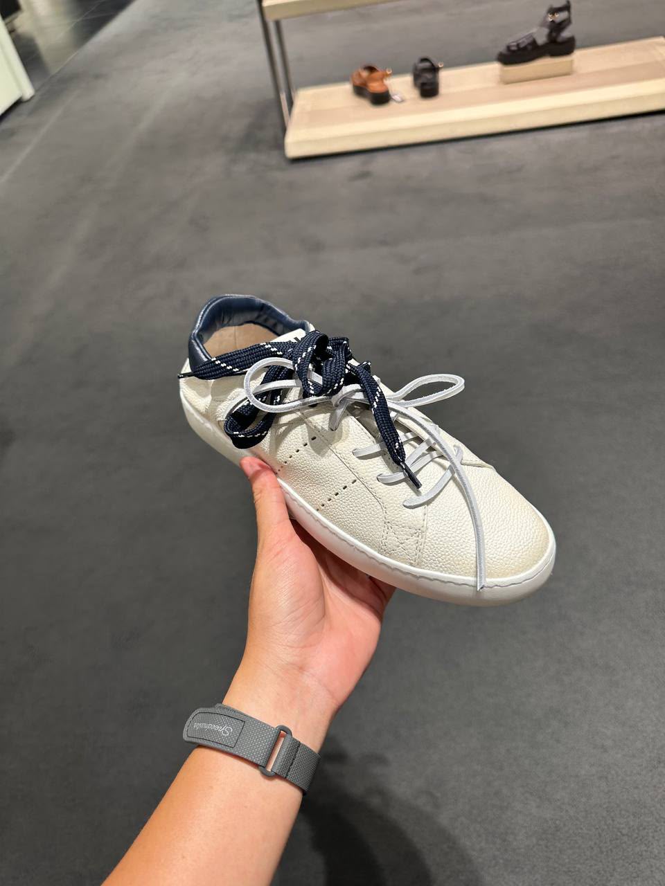 Ace sneaker