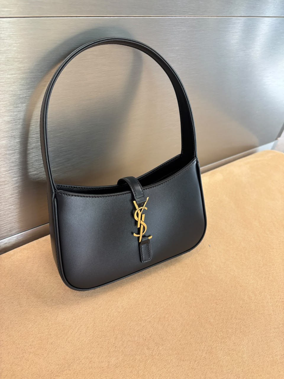 Le 5 à 7 Hobo Bag
