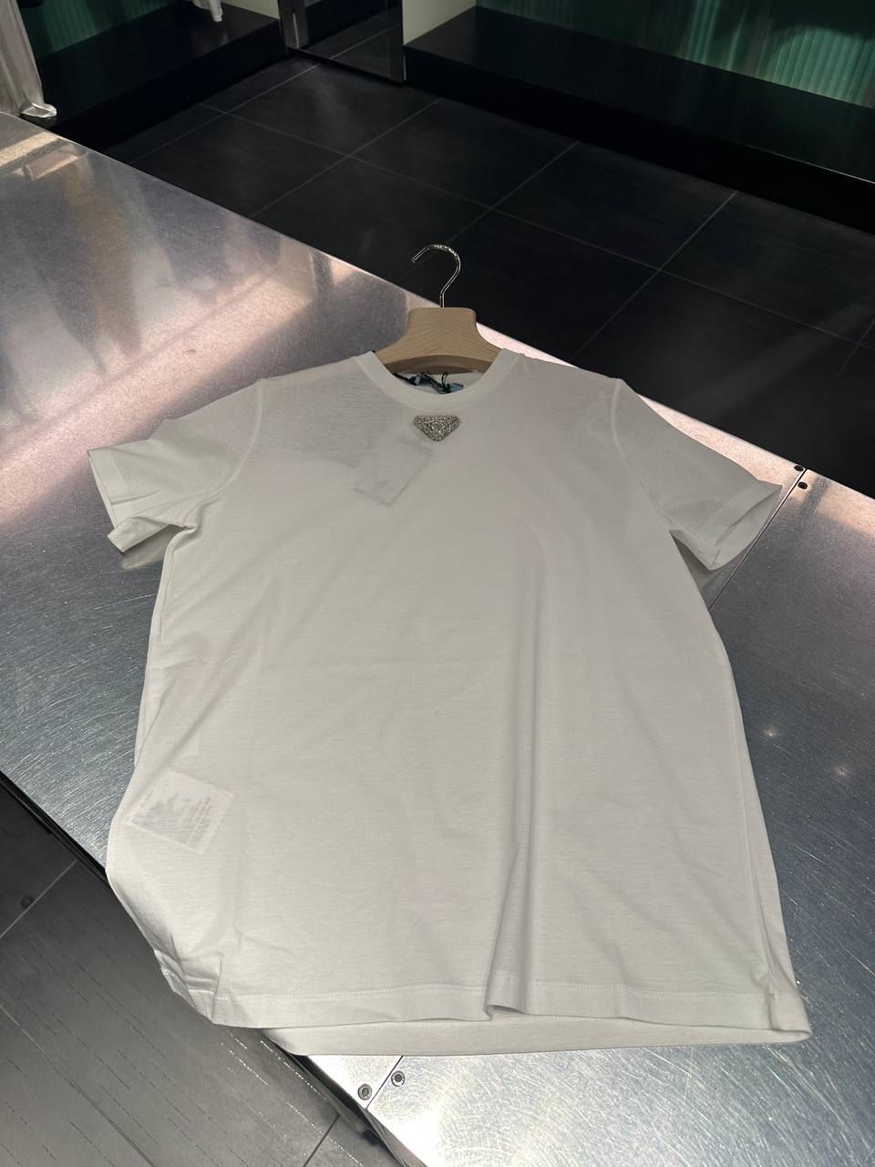 Cotton t-shirt with crystals