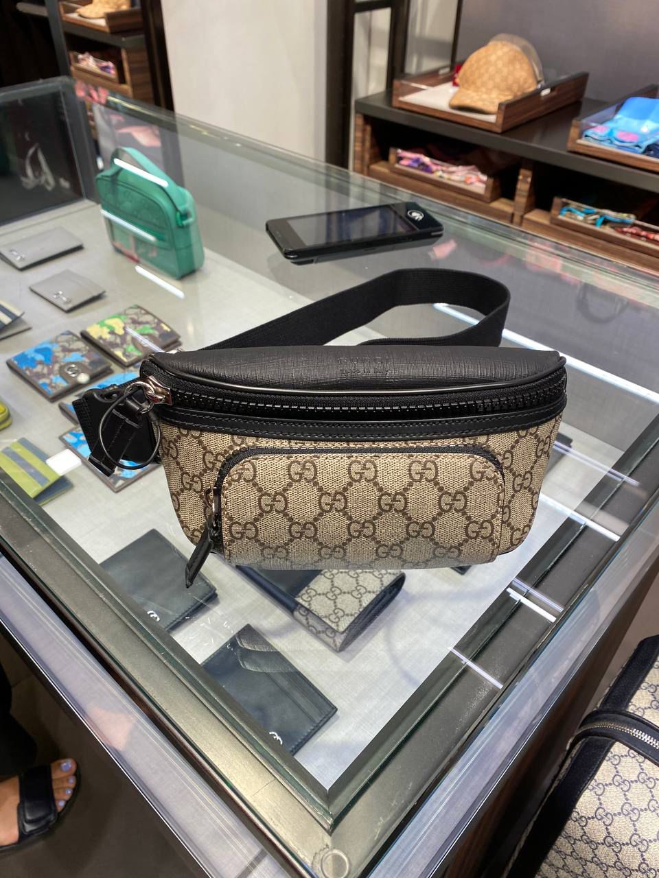 GG Supreme belt bag