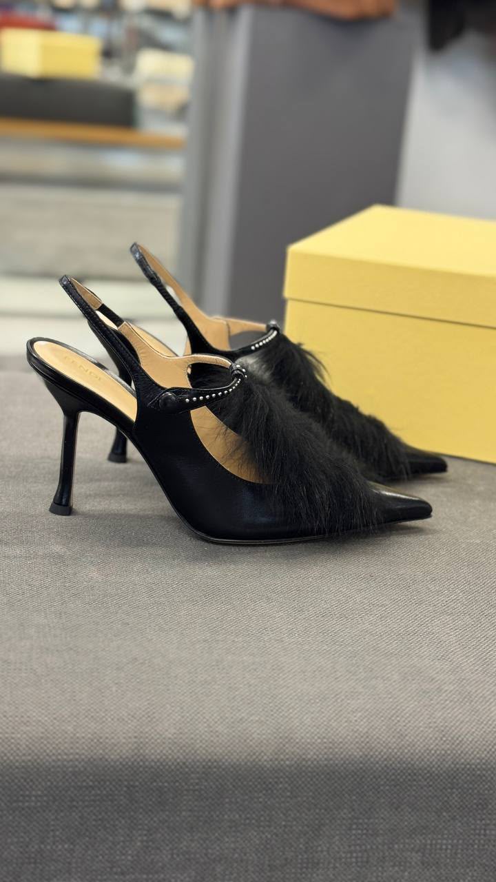 Colibrì Slingback Pumps