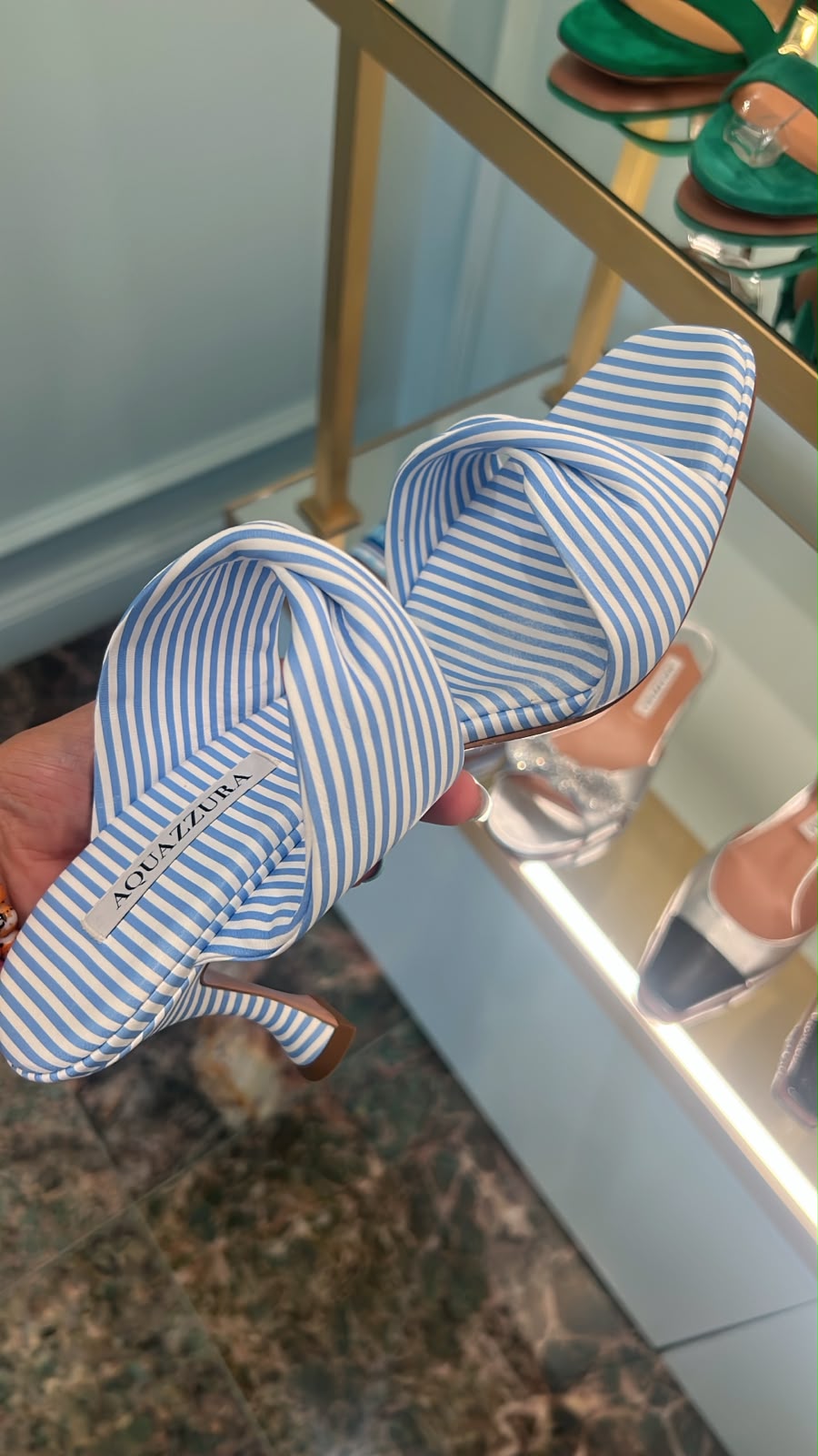Twist Mule