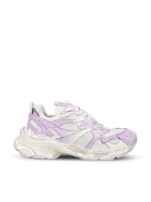 Sneakers realizzate in nylon e mesh