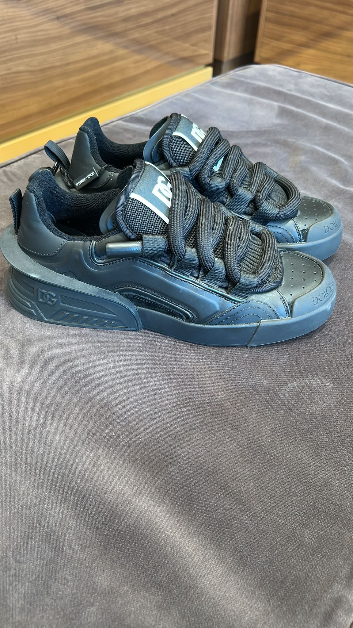 NS1 Sneakers