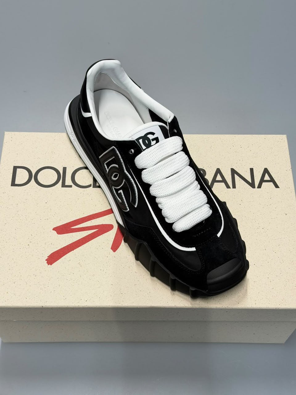 DG Logo Sneakers
