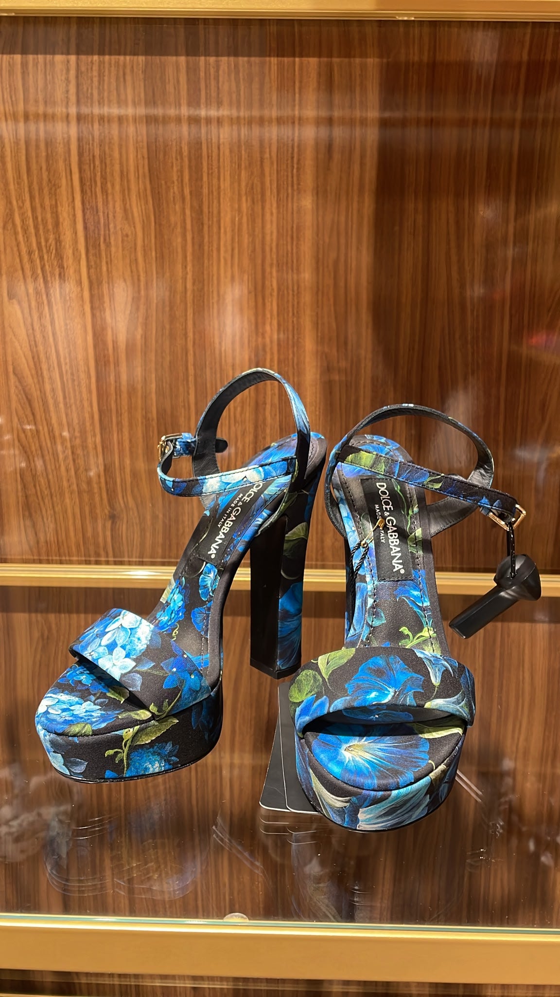 Keira Platform Sandals in Floral Print