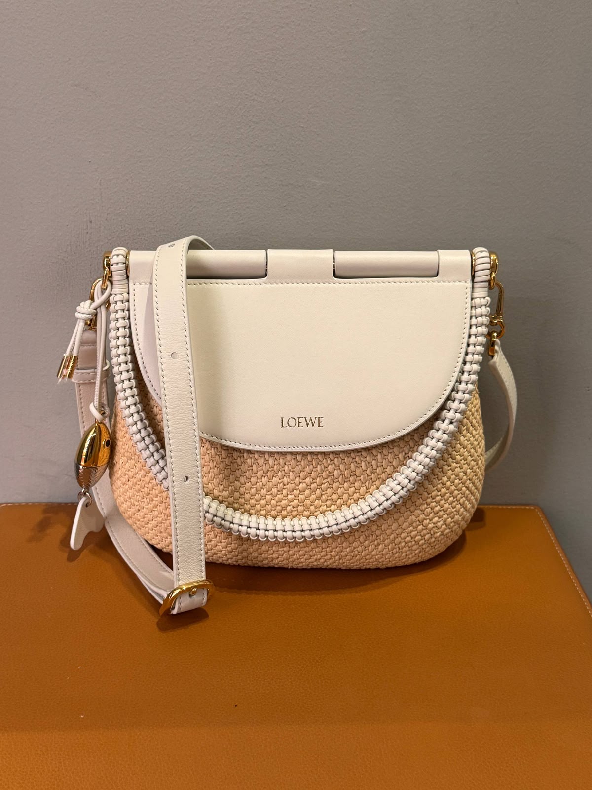 Paseo Satchel in Raffia and Calfskin