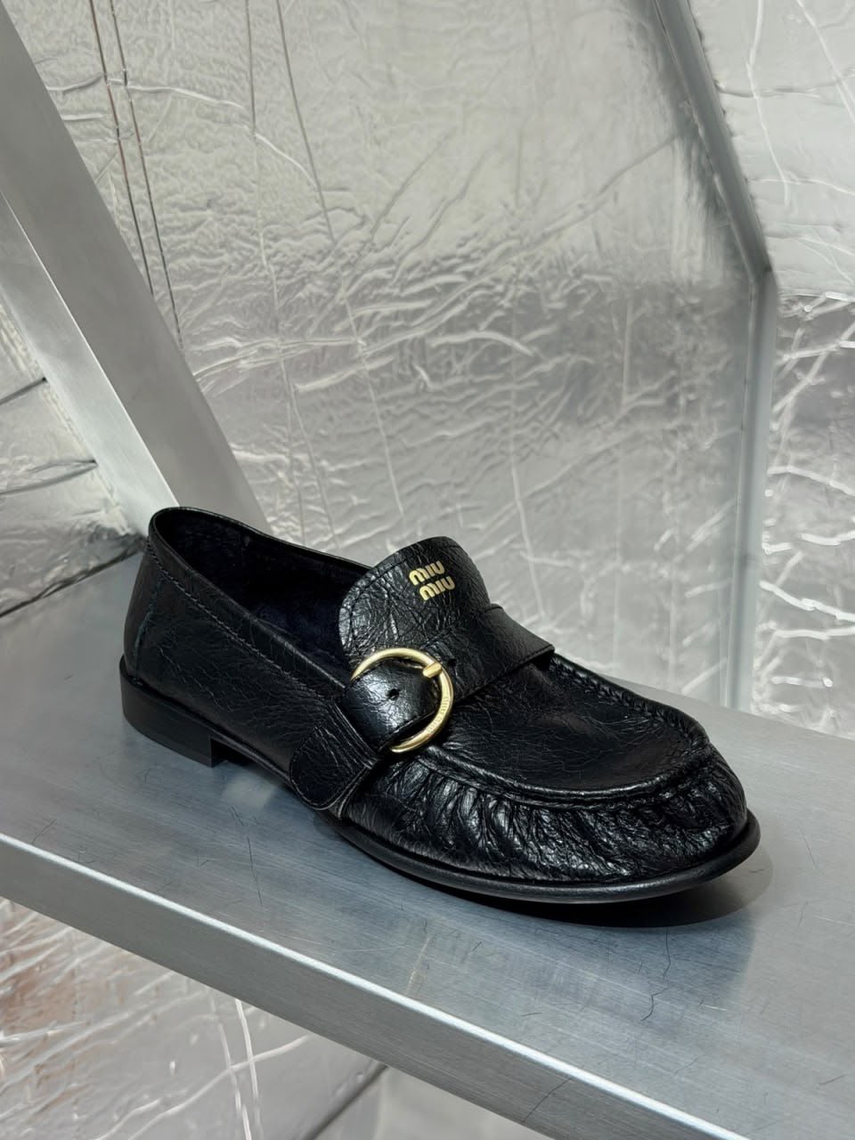 Crinkled leather loafers